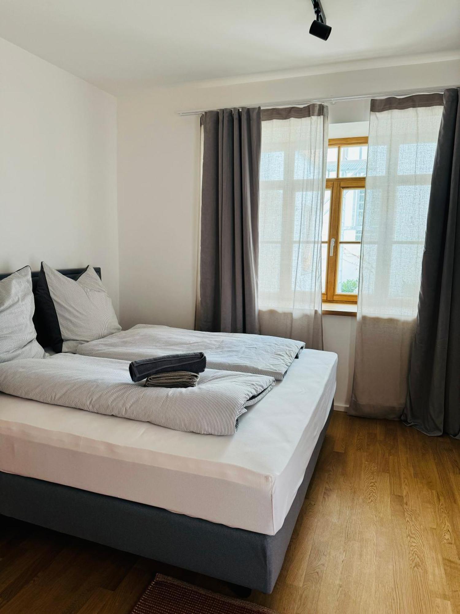 Greenhouse Apartment Am Stadtplatz Tittmoning Buitenkant foto
